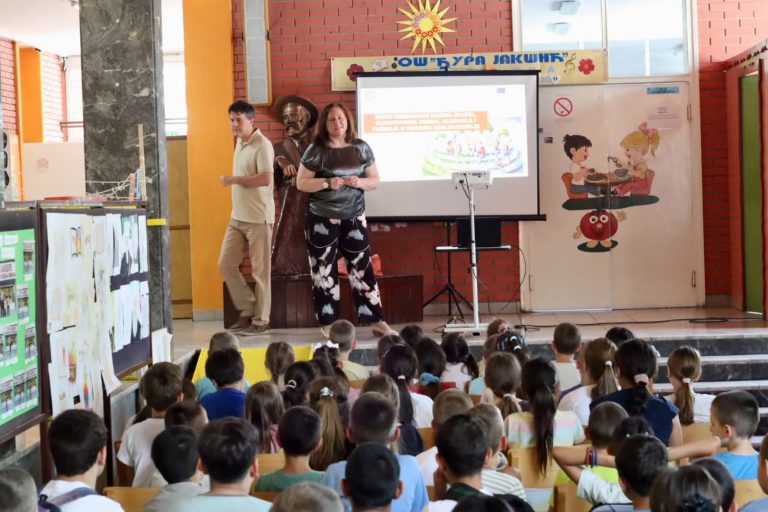 Od 8. do 12. juna, u osnovnim školama i srednjoj školi u opštini Nova Crnja, održano je 6 predavanja za osnovce i srednjoškolce o opasnosti od bolesti zavisnosti, koje se često javljaju u doba adolescencije, kao što su alkoholizam, pušenje i narkomanija. Akcenat je na preporukama za zdrav život, tako da je ovo lepa prilika da se iz školske klupe ponesu dobri primeri i korisne informacije 1